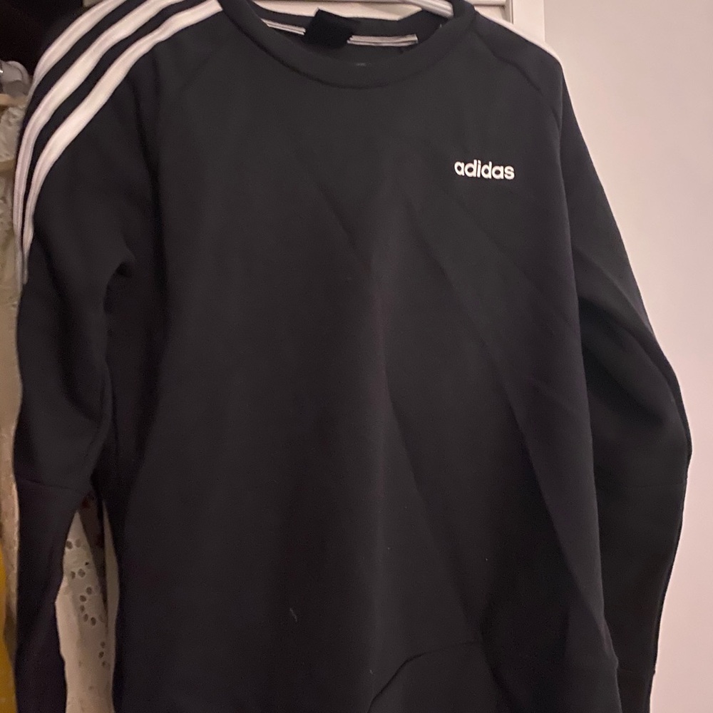 BLACK ADIDAS CREWNECK